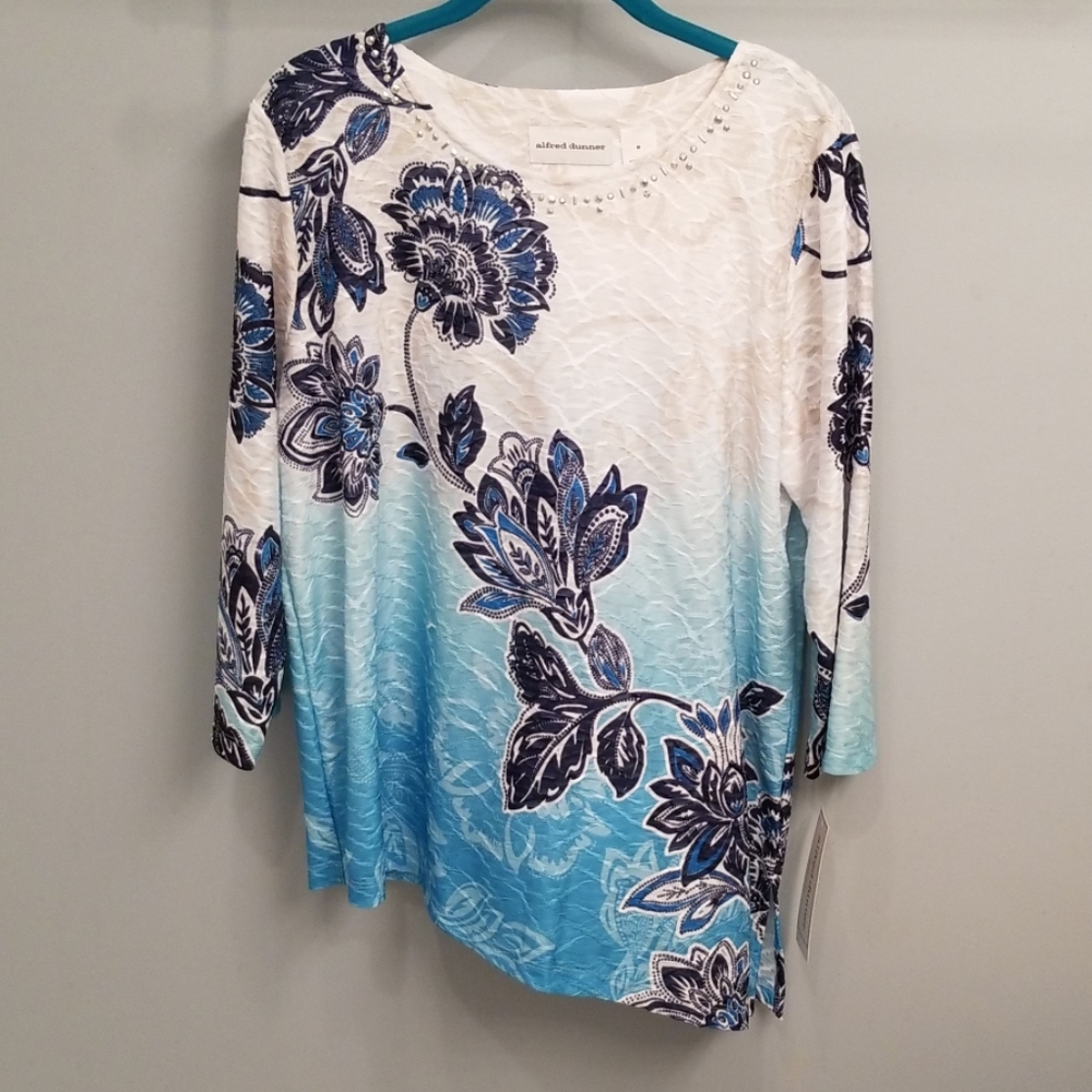 Alfred Dunner Blue Floral Print Top in Size Medium